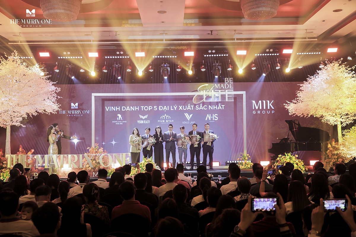 MIK Group vinh danh top 5 đại lý xuất sắc nhất dự án The Matrix One Premium.