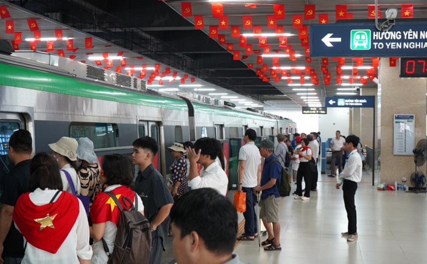 Từ ngày 21/8 đến hết ngày 2/9, hai tuyến đường sắt đô thị Cát Linh – Hà Đông và Nhổn – ga Hà Nội đã thực hiện 4.479 lượt tàu, vận chuyển 1,29 triệu lượt hành khách.