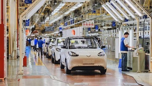 Cổ phiếu TMT liên tục dò đáy bất chấp việc TMT Motors đổi vận.