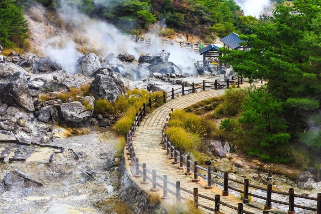 Suối nước nóng Klu là thế mạnh du lịch của xã Đakrông.