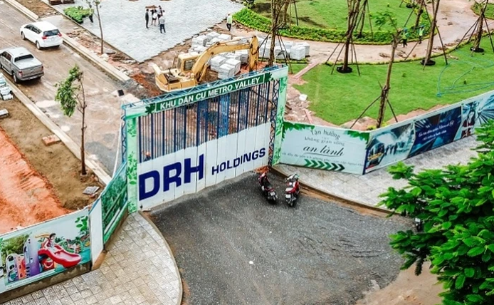 Bị giữ nguyên diện cảnh báo và kiểm soát, cổ phiếu DRH còn có nguy cơ nhận ‘thẻ đỏ’