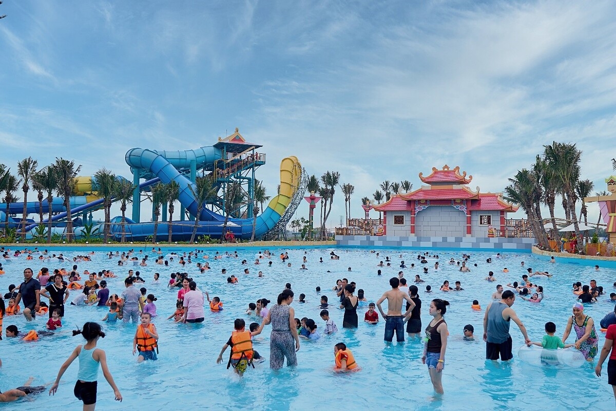Công viên nước Sun World Ha Nam có đa dạng lựa chọn vui chơi cho các lứa tuổi.