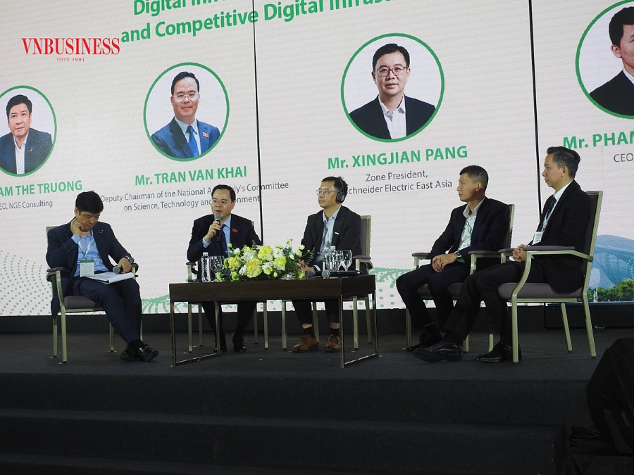 Hội nghị Đổi mới Sáng tạo 2025 chủ đề “Hạ tầng số sẵn sàng cho AI - Động lực tăng trưởng mới của Việt Nam”.