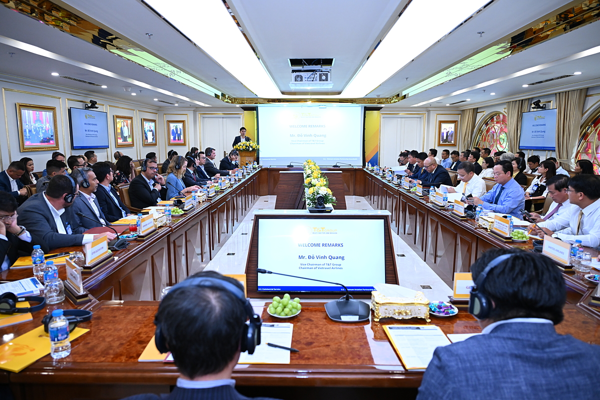 VietinBank tiếp tục thăng hạng trong Top 10 Thương hiệu giá trị nhất Việt Nam 2025.