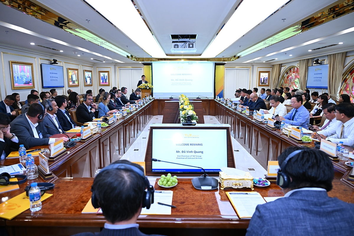 VietinBank tiếp tục thăng hạng trong Top 10 Thương hiệu giá trị nhất Việt Nam 2025.