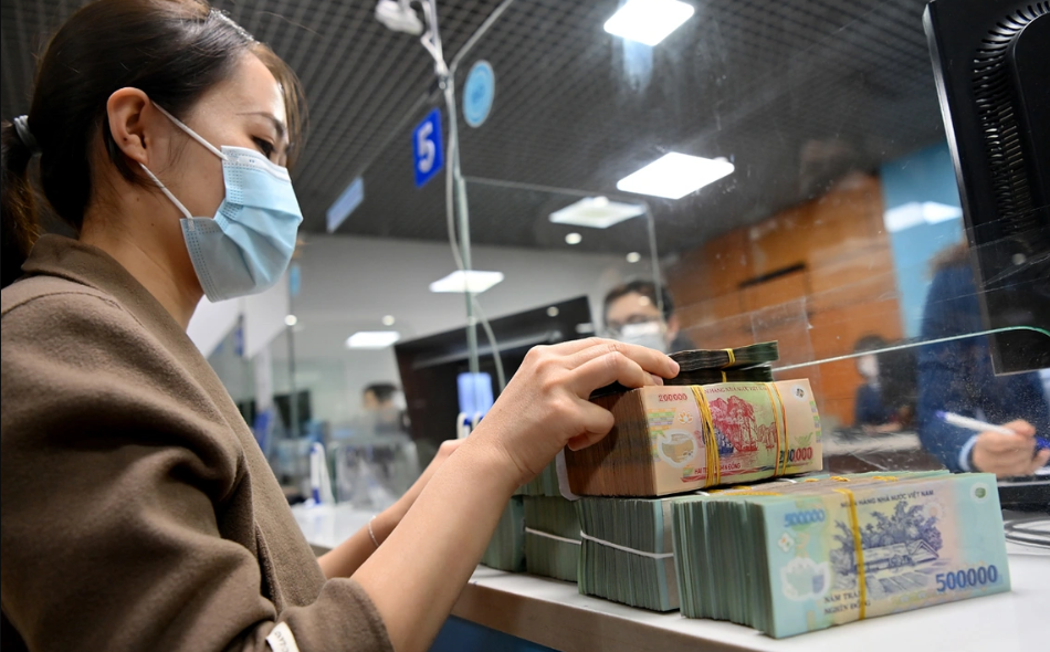 Chính phủ vừa bãi bỏ một số yêu cầu về lợi nhuận, nợ xấu khi chấp thuận niêm yết cổ phiếu với các tổ chức tín dụng.