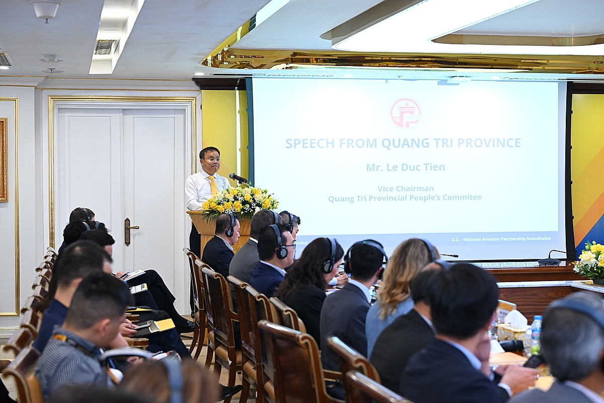 Phó Chủ tịch UBND tỉnh Quảng Trị Lê Đức Tiến khẳng định: “Sân bay Quảng Trị - bốn trong một” là chiến lược đột phá trong tương lai.