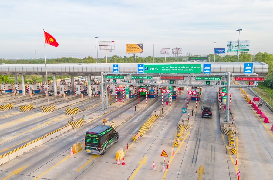 Mới có khoảng 42% phương tiện hoàn thành chuyển đổi tài khoản giao thông.