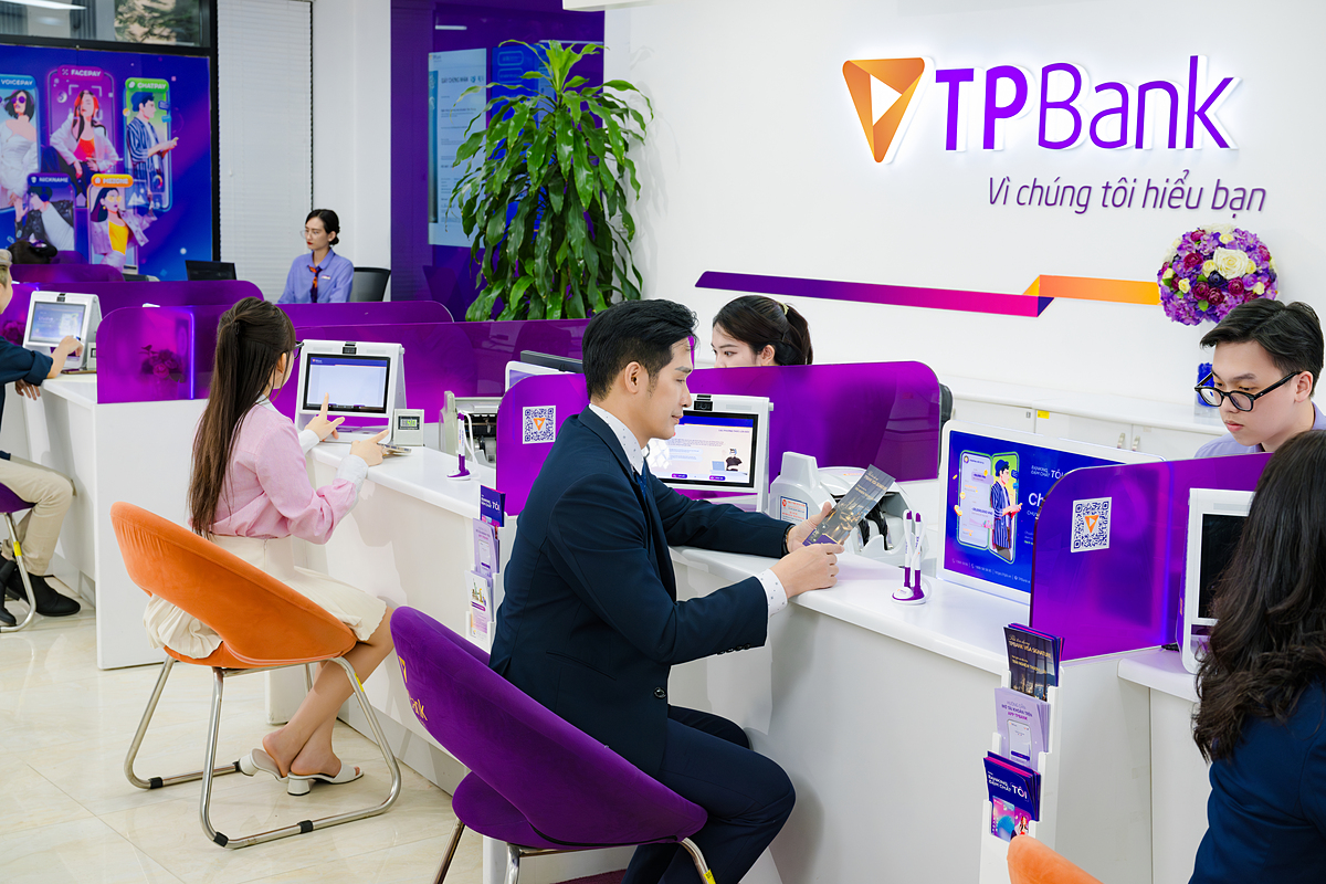 TPBank được đánh giá là một trong những đơn vị tiên phong chủ động thiết kế các sản phẩm và dịch vụ dành riêng cho khách hàng doanh nghiệp siêu nhỏ và tiểu thương.