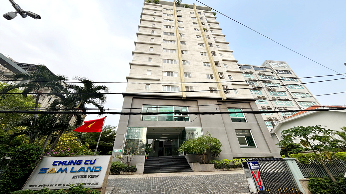 Nhà đầu tư cá nhân Huỳnh Đức Thanh đã mua 2.210.236 cổ phiếu SLD để nâng sở hữu lên 5,6% vốn điều lệ, chính thức trở thành cổ đông lớn tại Samland.