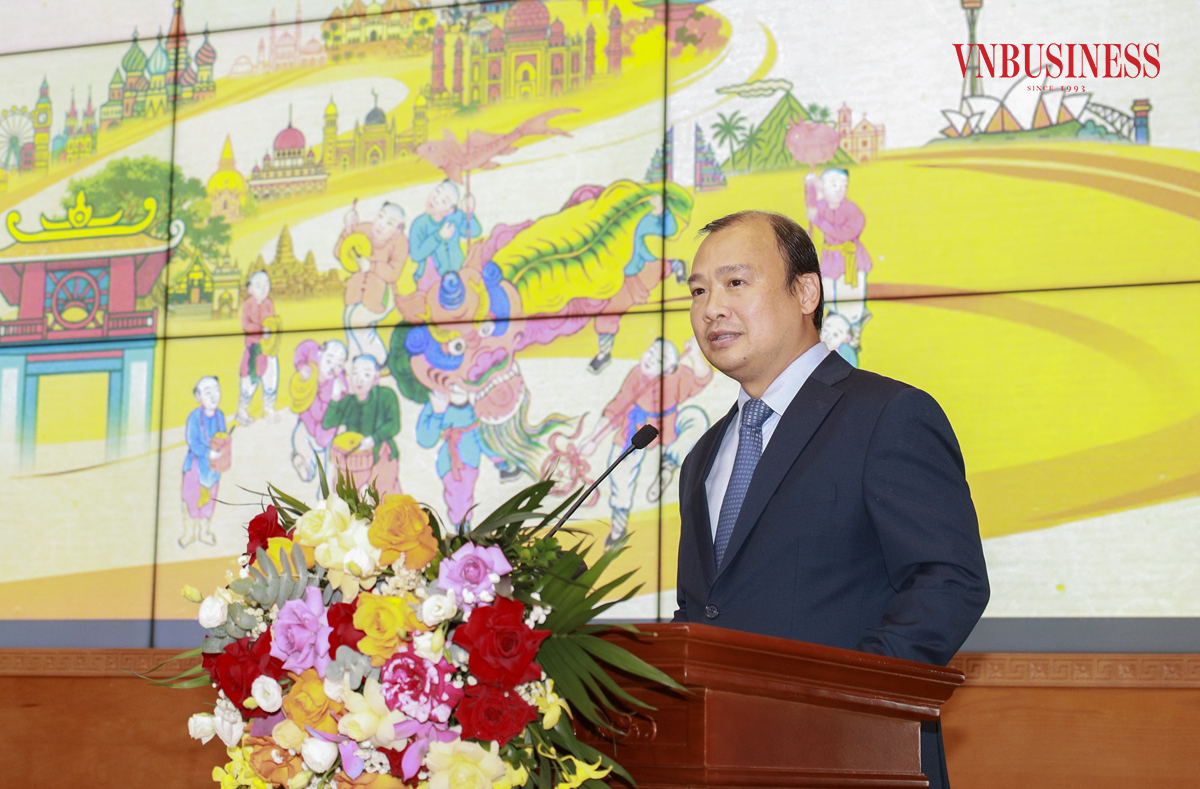 Thứ trưởng Thường trực Bộ Văn hóa, Thể thao và Du lịch Lê Hải Bình phát biểu tại họp báo.