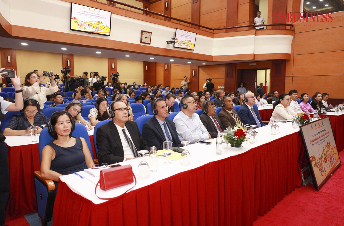 Gần 50 quốc gia, tổ chức quốc tế sẽ có mặt tại Lễ hội Văn hóa Thế giới tại Hà Nội.