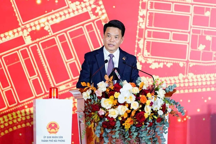 Chủ tịch UBND thành phố Hải Phòng Lê Ngọc Châu phát biểu tại Lễ khởi công.