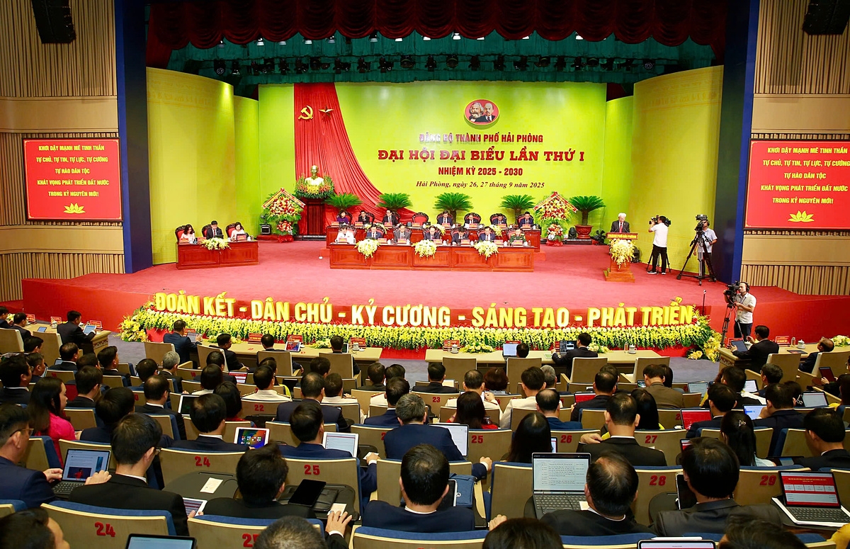 Quang cảnh phiên làm việc thứ nhất Đại hội đại biểu Đảng bộ Hải Phòng lần thứ I, nhiệm kỳ 2025-2030.
