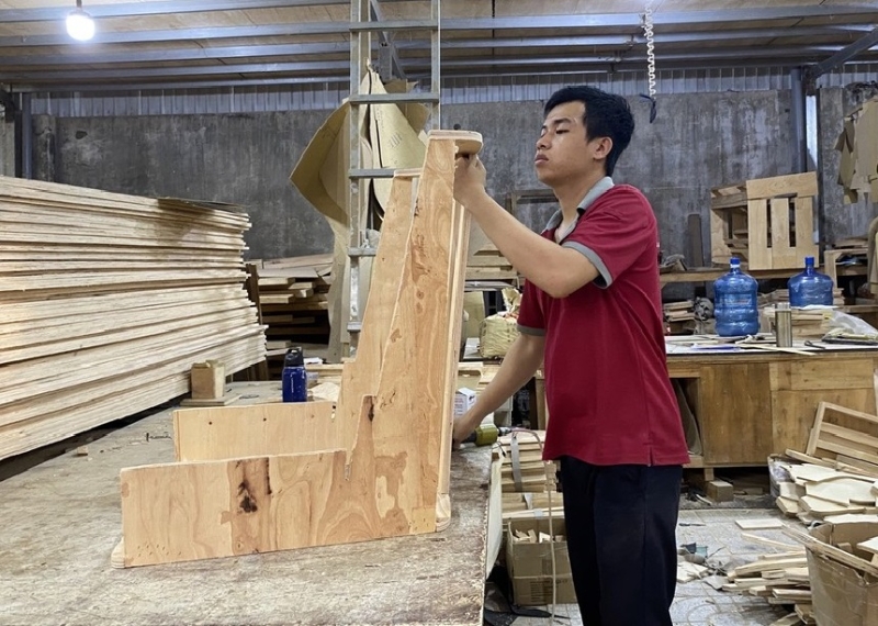 Ngành gỗ đối mặt nhiều thách thức khi Mỹ áp thuế 50% hàng nội thất