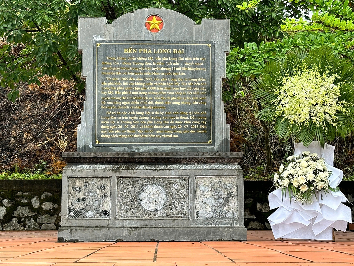 Bến phà Long Đại – nơi khắc ghi bản anh hùng ca tuổi trẻ.