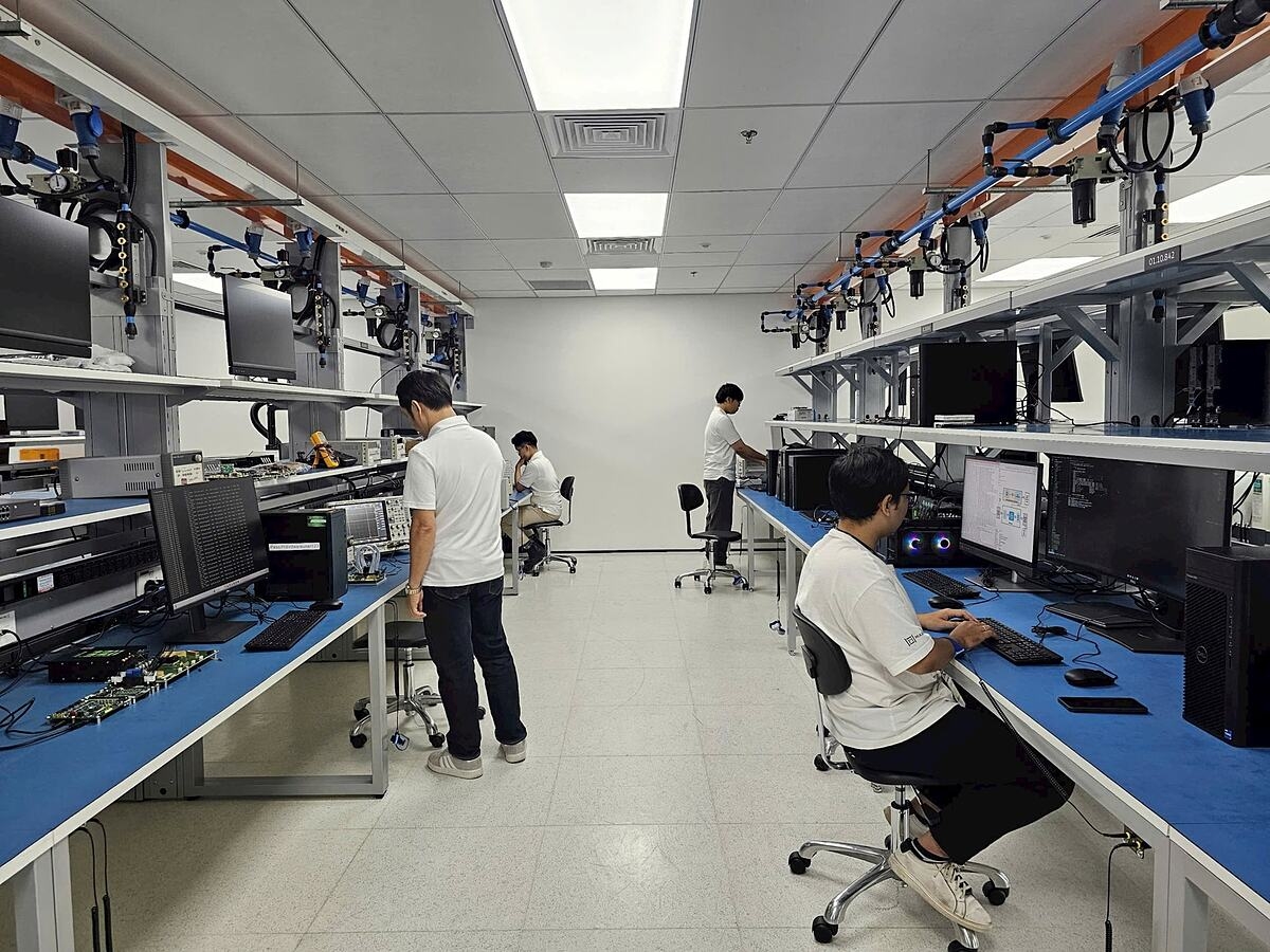 Phòng Lab hàng triệu USD của Marvell - một trong 10 tập đoàn công nghệ bán dẫn hàng đầu thế giới.