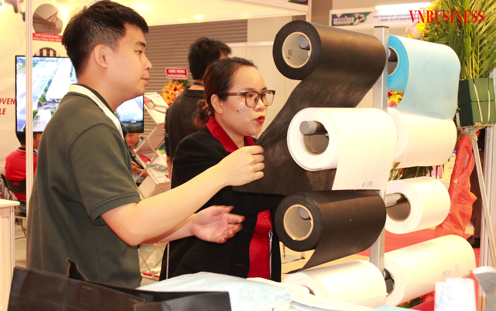 Nhu cầu tiêu thụ vải không dệt đang rất lớn ở nhiều ngành tại Việt Nam, cần các doanh nghiệp khối nội tận dụng tốt cơ hội.