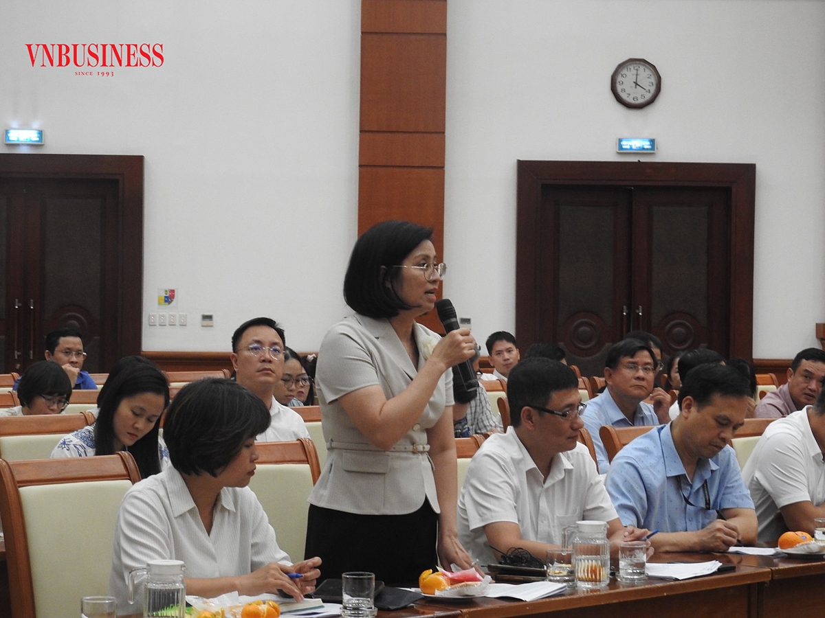 Bà Trịnh Thị Hương, Phó Cục trưởng Cục Phát triển doanh nghiệp tư nhân và kinh tế tập thể thông tin về tình hình doanh nghiệp 9 tháng 2025.