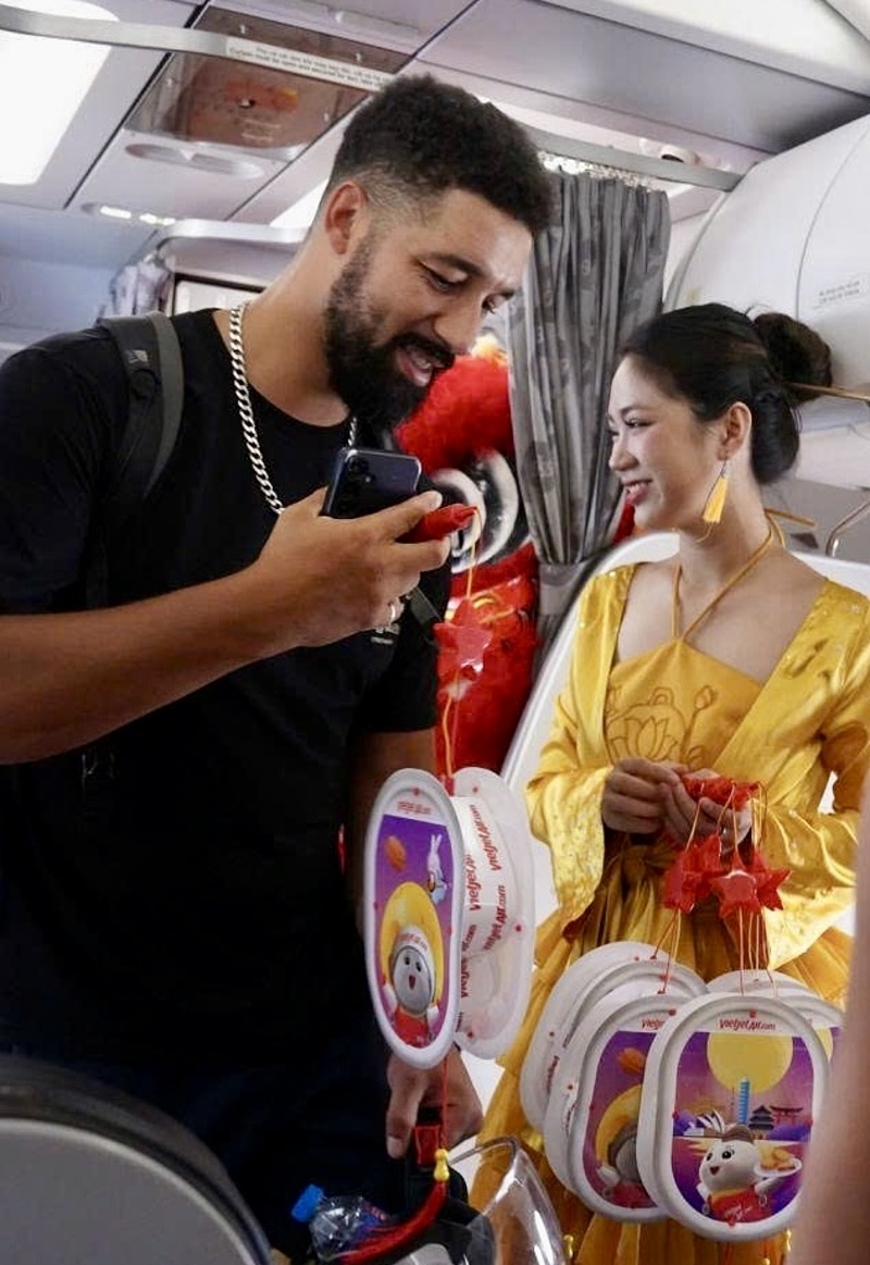 Chuyến bay Vietjet dịp Tết Trung thu đã mang đến trải nghiệm có một không hai.