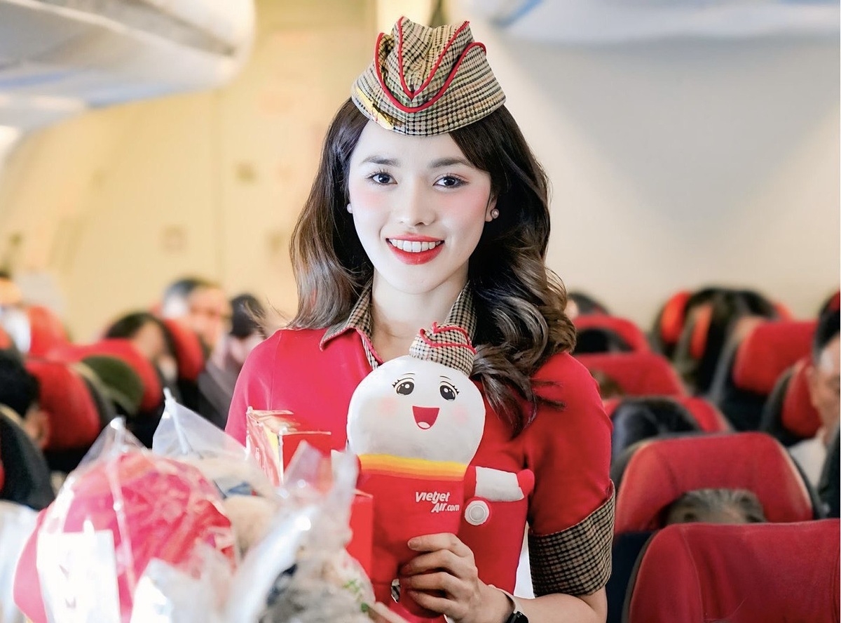 Đón mừng mùa thu 2025, Vietjet dành tặng các tín đồ du lịch triệu vé bay Eco giảm đến 50%.