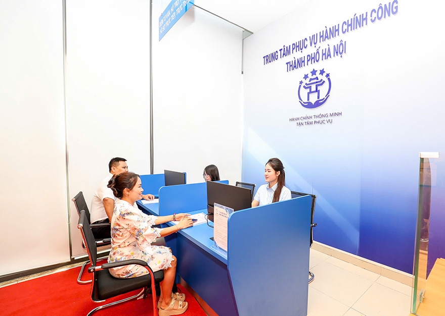 Không gian điểm tư vấn, hỗ trợ, tiếp nhận dịch vụ công đặt tại Agribank.