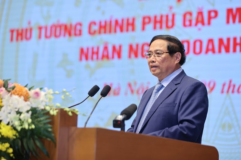 Thủ tướng Phạm Minh phát biểu tại Hội nghị Thủ tướng Chính phủ gặp mặt đại diện doanh nghiệp nhân ngày Doanh nhân Việt Nam &lpar;13-10&rpar;.