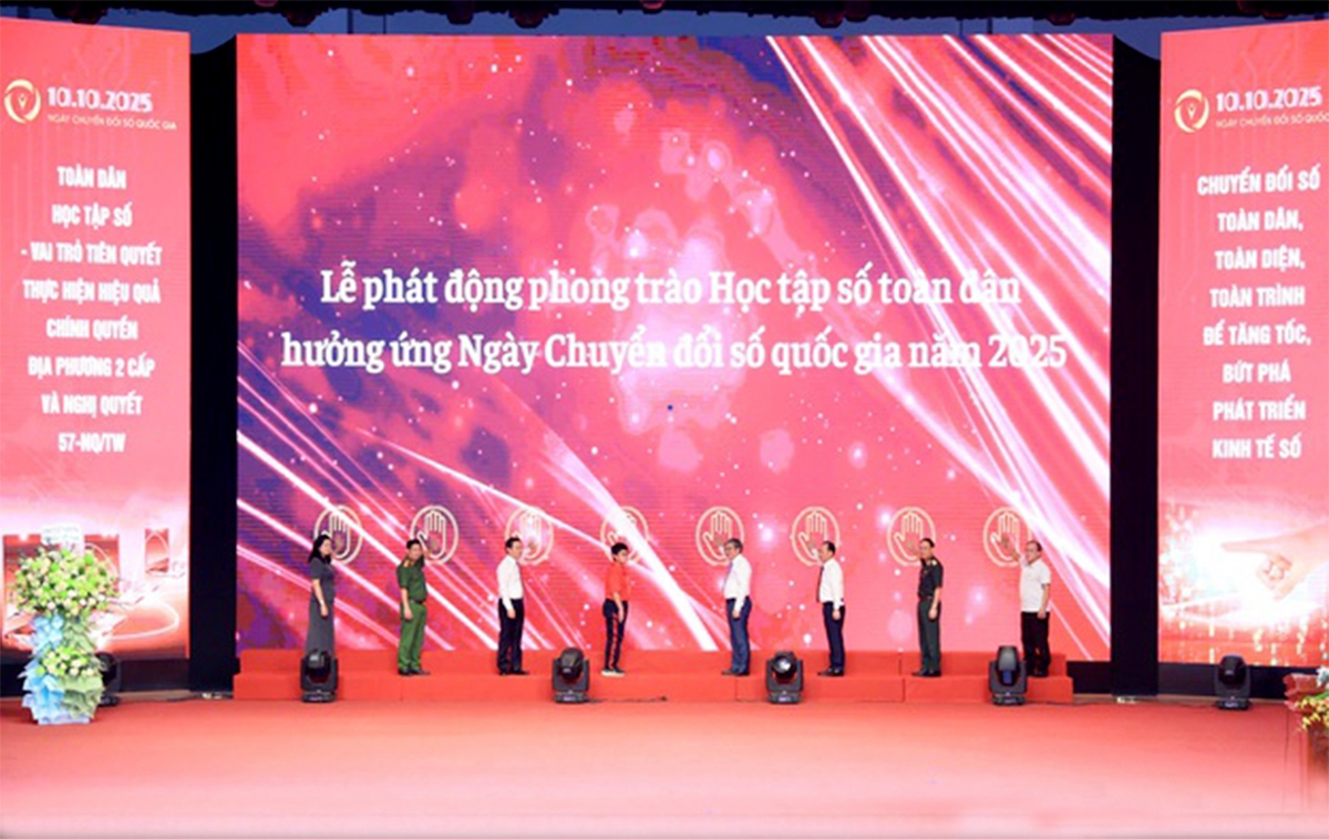 Hà Nội vừa phát động phong trào Học tập số toàn dân.