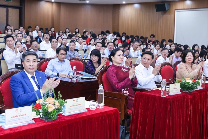 Các đại biểu tham dự hội thảo Quốc gia “Phát huy vai trò của Mặt trận Tổ quốc Việt Nam trong phát triển kinh tế tư nhân”.