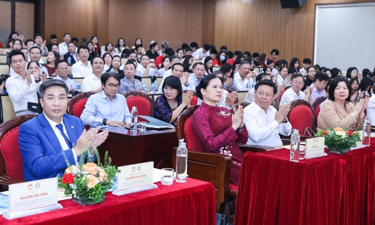 Phát huy vai trò Mặt trận Tổ quốc Việt Nam trong phát triển kinh tế tư nhân