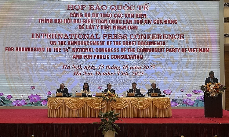 Lấy ý kiến nhân dân về Dự thảo các văn kiện trình Đại hội XIV của Đảng trong 1 tháng