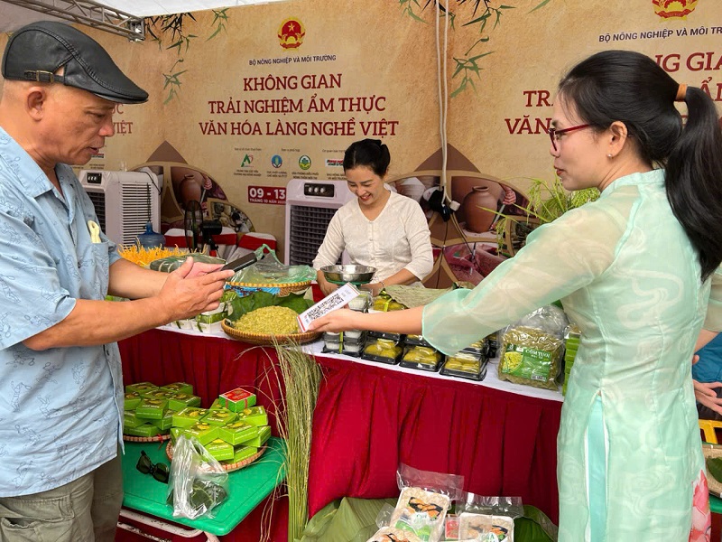 Tính đến tháng 9/2025, cả nước có gần 17.400 sản phẩm OCOP của hơn 9.300 chủ thể đạt từ 3 sao trở lên, tăng hơn 8.400 sản phẩm so với năm 2022.