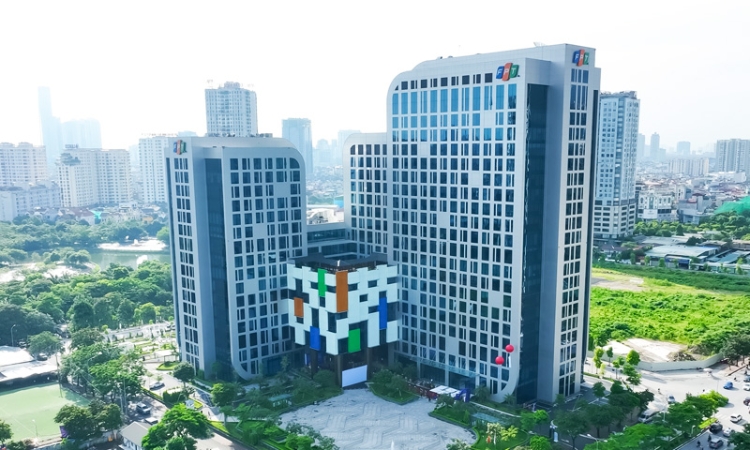 Sự lạc nhịp của cổ phiếu FPT