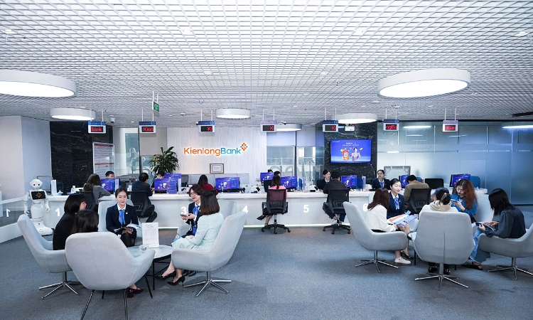 Lợi nhuận kỷ lục, cổ phiếu thăng hoa, KienlongBank vươn hạng giữa làn sóng tăng trưởng mới.
