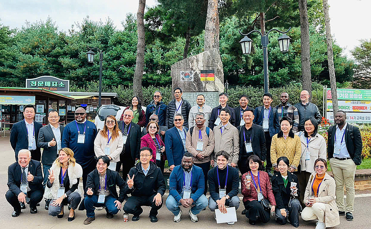 Đại biểu các nước thành viên ICAO khảo sát thực tế tại Hàn Quốc.