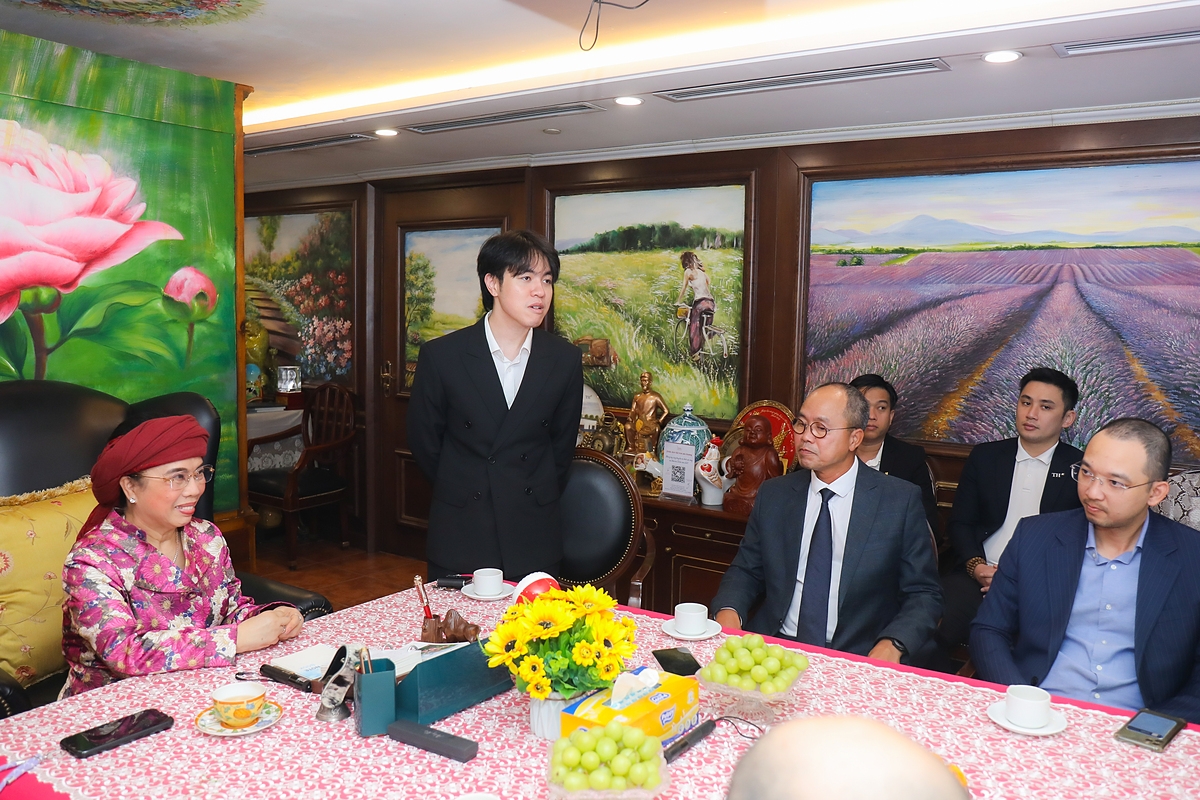 Anh Nguyễn Đức Thành _ Thư ký Thứ nhất của Chủ tịch Hội đồng Chiến lược _ phát biểu trong sự kiện.