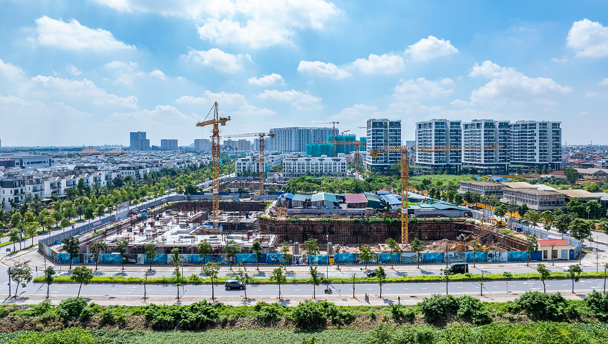 Noble Crystal Long Bien nằm trong danh sách các dự án nhà ở năm 2025 được Sở Xây dựng Hà Nội cho phép bán cho người nước ngoài. Dự án dự kiến bàn giao từ Quý 4/2026.