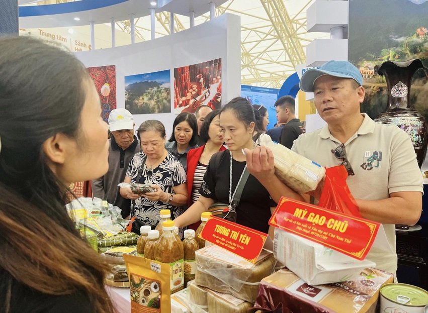 Tuân thủ quy tắc xuất xứ hàng hóa, nông sản sạch hút khách tại Hội chợ mùa thu