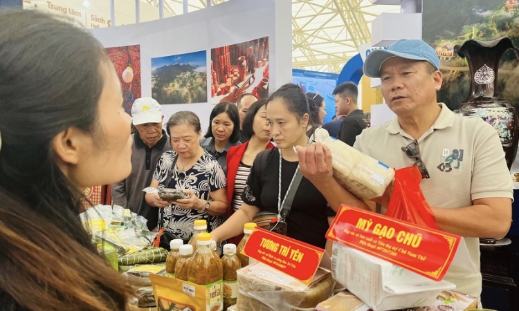 Tuân thủ quy tắc xuất xứ hàng hóa, nông sản sạch hút khách tại Hội chợ mùa thu