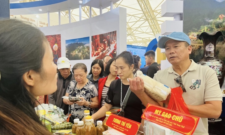Tuân thủ quy tắc xuất xứ hàng hóa, nông sản sạch hút khách tại Hội chợ mùa thu