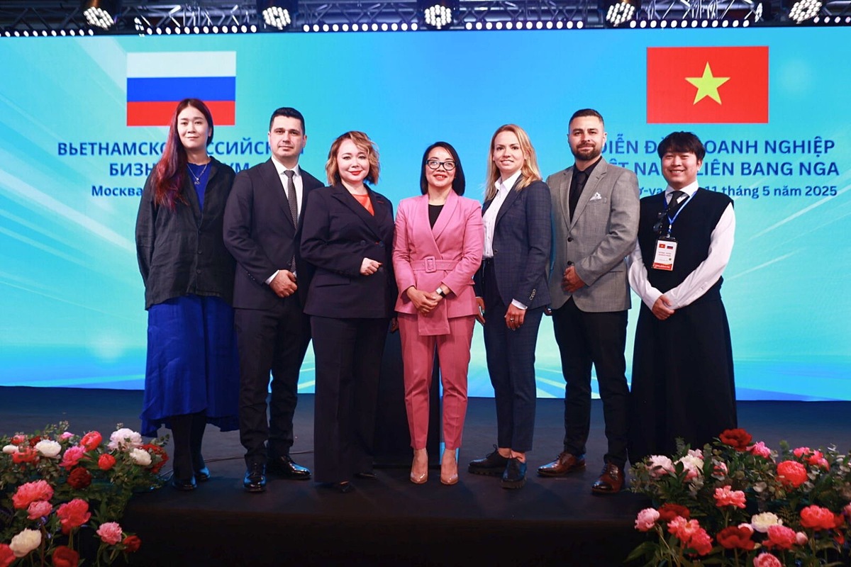 Vinpearl ký kết hợp tác với bốn tập đoàn lữ hành hàng đầu Nga trong khuôn khổ các diễn đàn doanh nghiệp cấp cao.