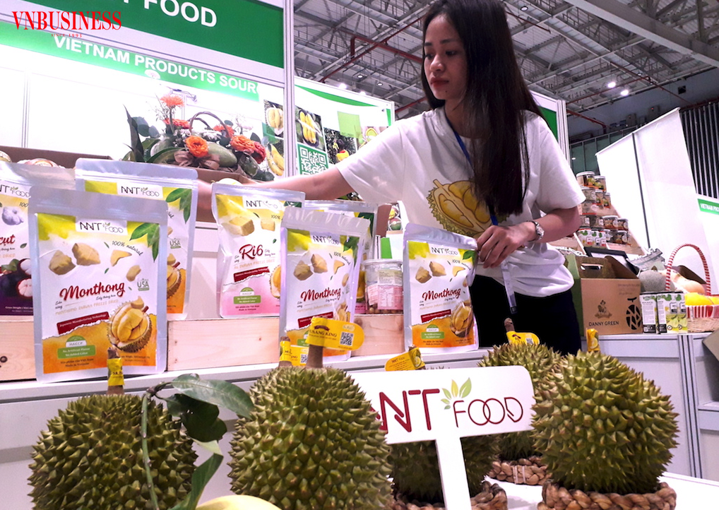 Chuỗi giá trị ngành hàng sầu riêng cần khắc phục tính bị động, thiếu bền vững, tránh tiếp diễn tình trạng “nước đến chân mới nhảy” như vụ việc ùn ứ 2.000 container sầu riêng.