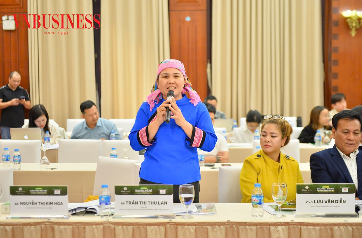 Bà Trần Thị Thu Lan, Giám đốc HTX sản xuất dịch vụ nông sản Bản Quyền.