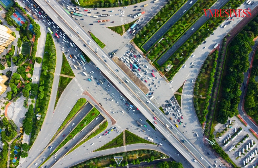 Hoàn thiện hạ tầng kết nối thông minh, hiện đại là mục tiêu trọng điểm của Hà Nội trong thời gian tới.