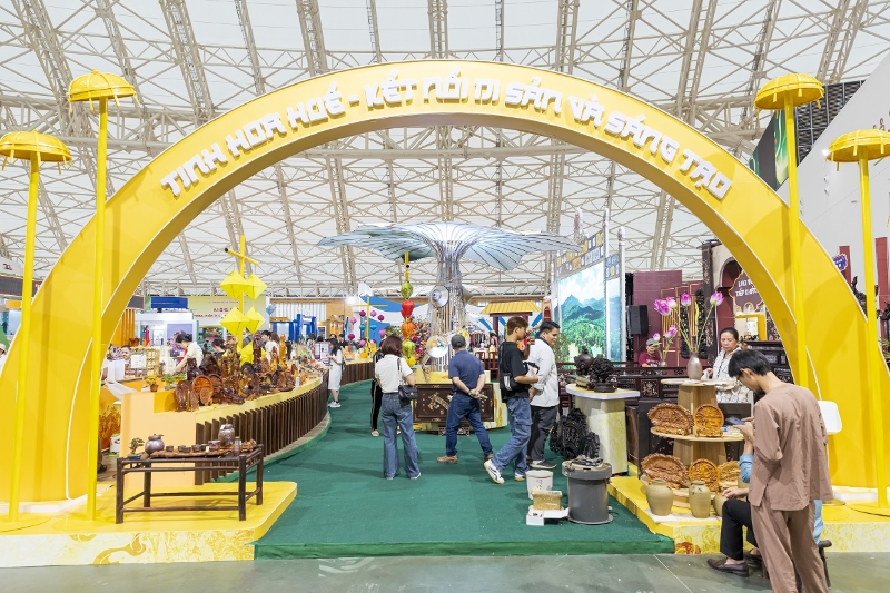 Hành trình xuyên Việt trong lòng VEC: 34 tỉnh, thành kể chuyện bằng sản vật tại Hội chợ Mùa thu lần thứ nhất 2025