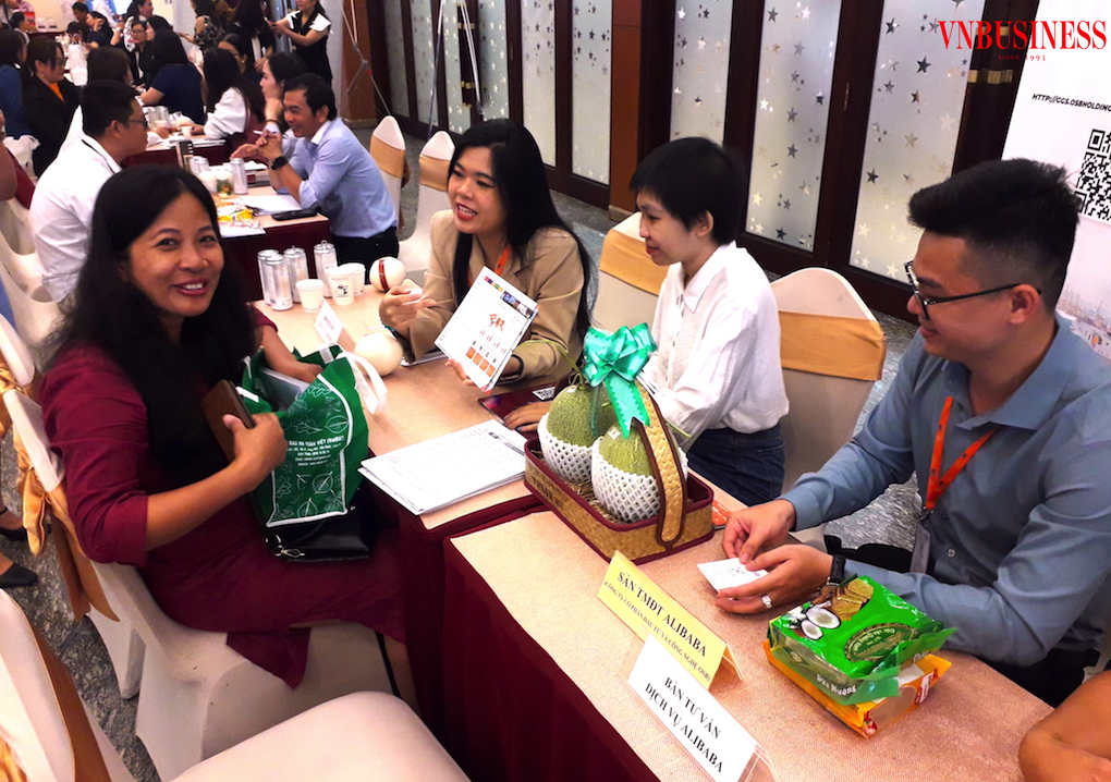 Mặc dù nhận được sự tư vấn thường xuyên của các sàn thương mại điện tử xuyên biên giới nhưng DN Việt vẫn còn nhiều hạn chế về năng lực vận hành xuất khẩu trực tuyến.