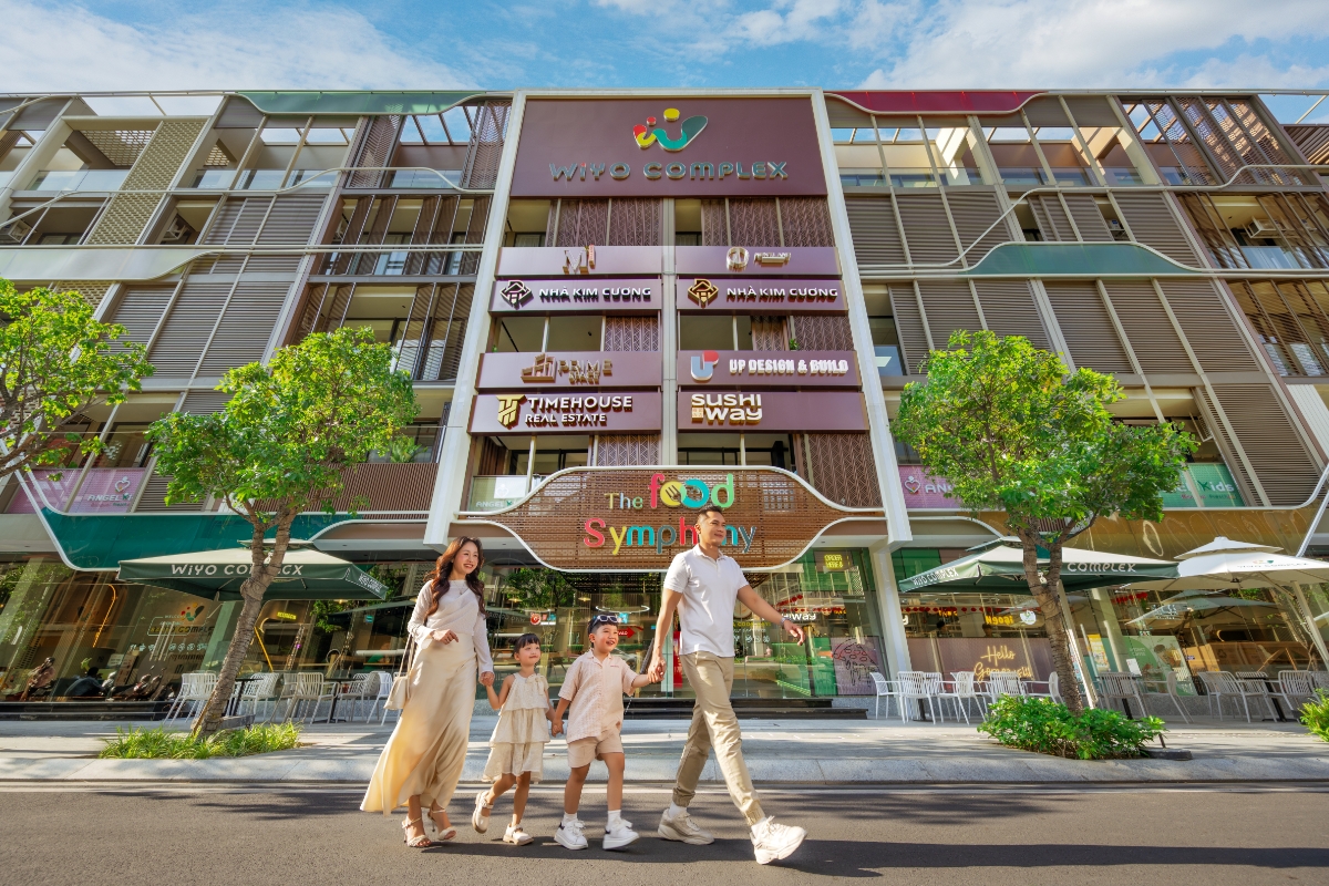 Nhiều dự án hiện hữu và mới tại khu vực, bao gồm khu đô thị phức hợp chuẩn quốc tế The Global City &lpar;Masterise Homes&rpar;, Safira Khang Điền, Verosa, Sky 9, The Eastern, Đông Tăng Long… nơi hàng trăm block nhà phố, biệt thự, căn hộ đã và đang hình thành, tạo diện mạo đô thị hiện đại, thu hút hàng chục nghìn cư dân thượng lưu và nhà đầu tư quốc tế.