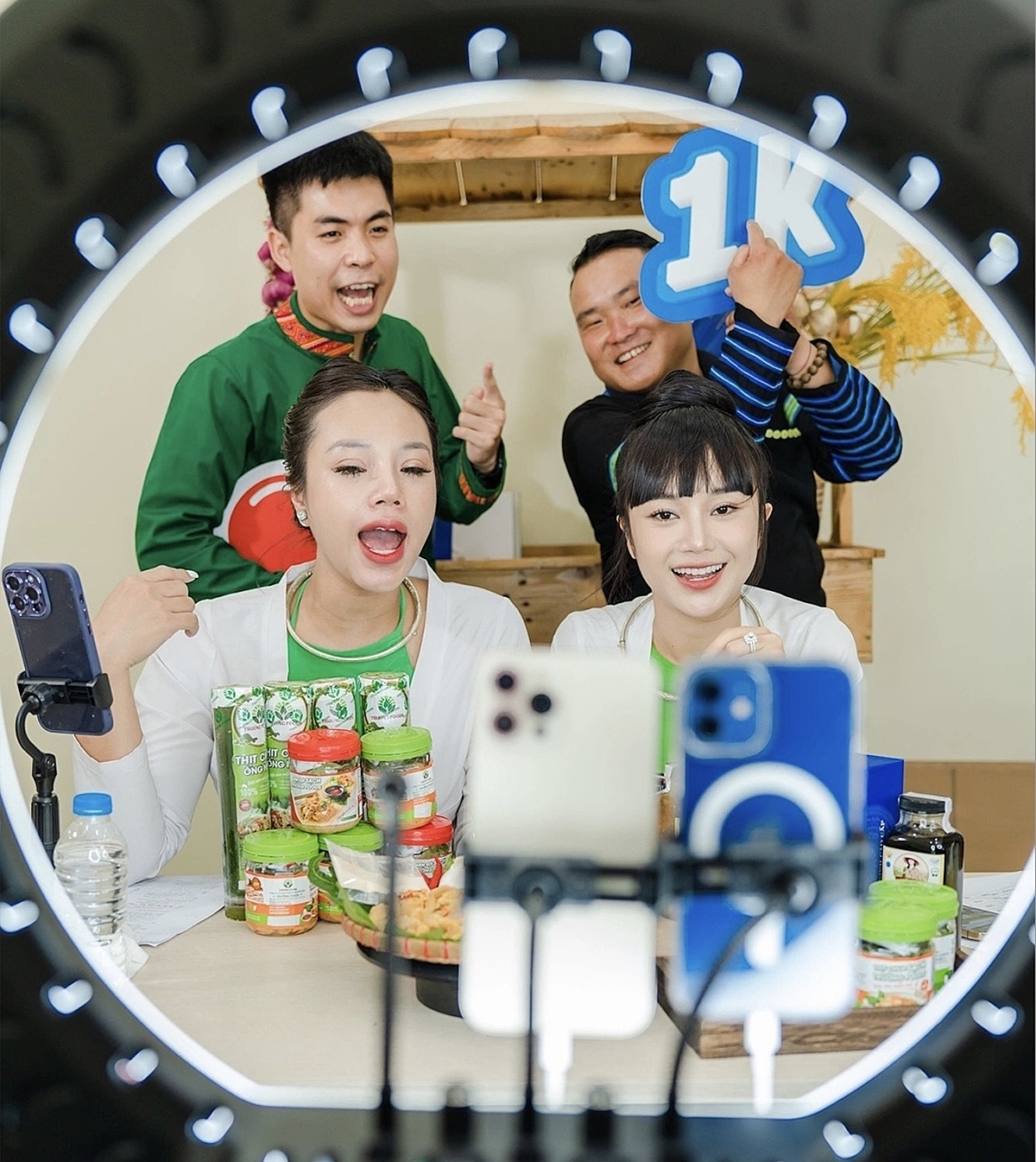 Nghị quyết 57 dẫn đường cho HTX ứng dụng chuyển đổi số.