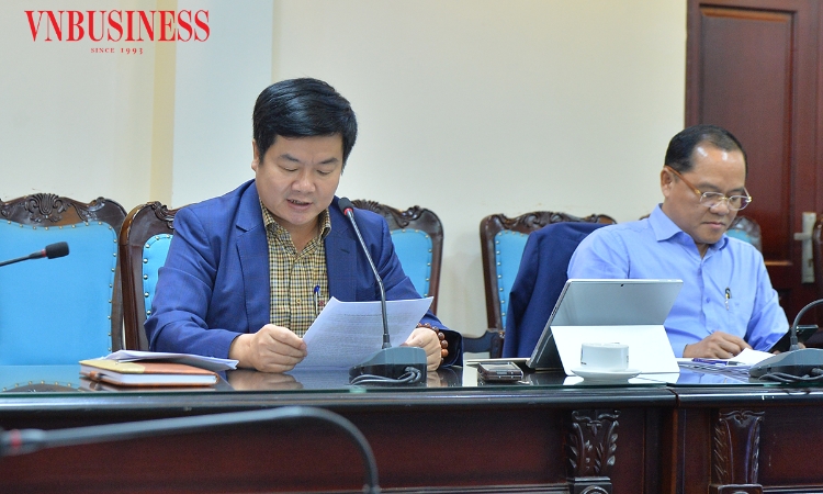 Góp ý dự thảo văn kiện Đại hội Đảng XIV: Phát huy dân chủ, hoàn thiện Điều lệ Đảng trong giai đoạn mới