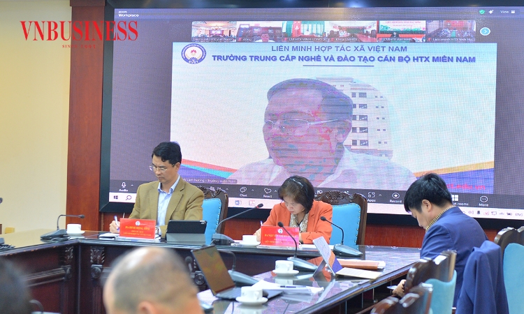 Góp ý dự thảo văn kiện Đại hội Đảng XIV: Cần làm rõ vị trí, vai trò chiến lược của khu vực KTTT-HTX